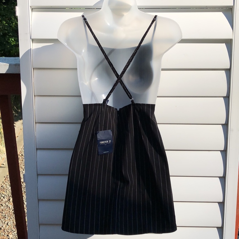 NWT FOREVER 21 pinstriped woven coverall mini dress - Picture 12 of 16